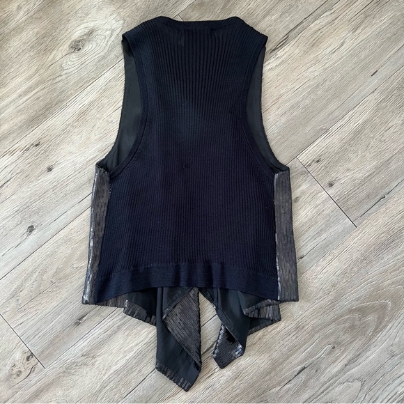 Left on Houston Sequin and Knit Vest​ - Picture 4 of 5